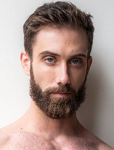 Jason Cox (le)