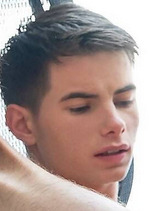 Max Ryder (20s)