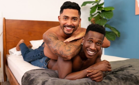 Imagem de A.J. Blackwood fucks Asher Bareback