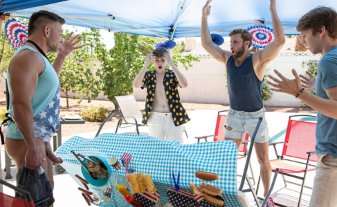 Imagem de Flipping Cookout Fiasco - Bruce Beckham, Jake Preston and Dom King