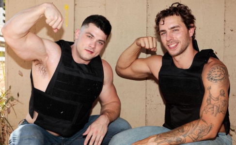 Imagem de Paint His Hole - Carter Woods and Collin Simpson