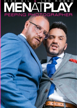Peeping Photographer - Kike Gil and Leo Rosso